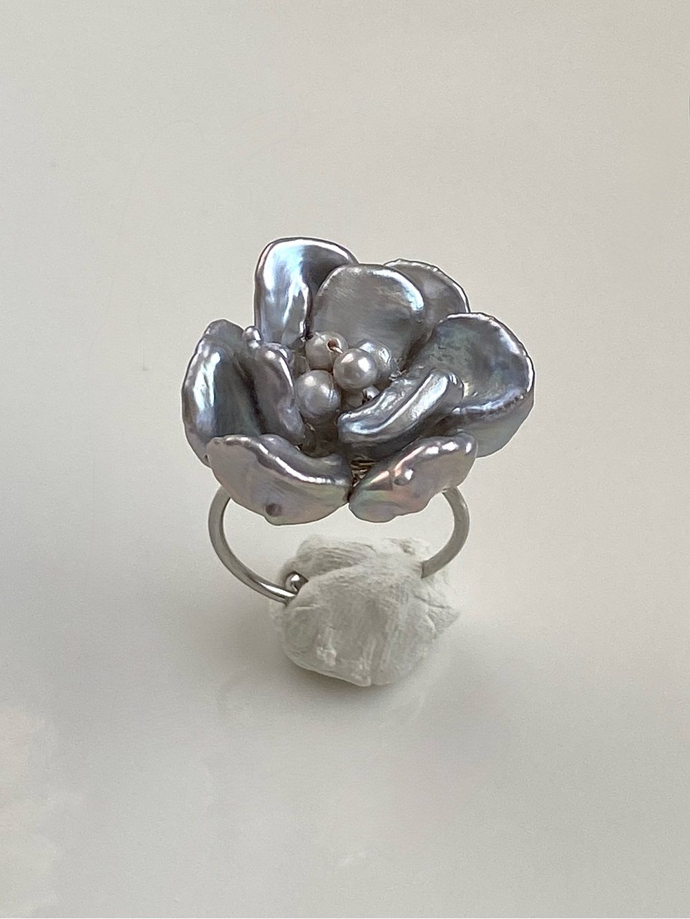 R52-Handmade Natural Petal Pearl Double Layer Flower Adjustable Ring